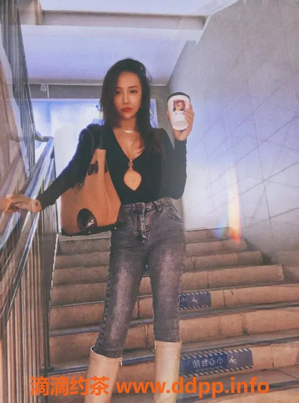 杭州楼凤资源信息,上城区健身教练荔枝，蜜桃臀36C，千元享受