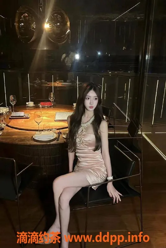 杭州上门服务-萧山区欢欢：172身高、98体重，体验初恋般的温柔服务