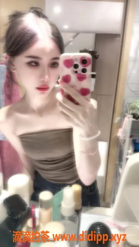 广州楼凤资源信息,白云璐璐，身高165，价格7P，口爆服务等你来体验！