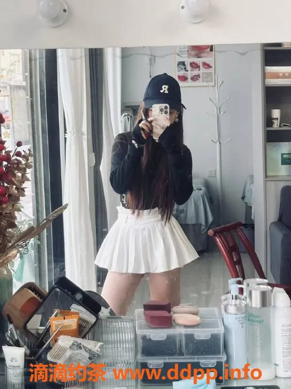 长沙楼凤-开福区葡萄，600元舌吻69服务，欢迎体验！