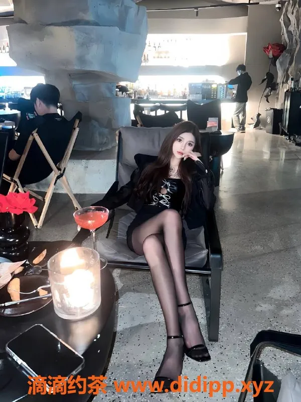 广州楼凤-天河咪哑大长腿御姐，25PP私密服务等你来体验