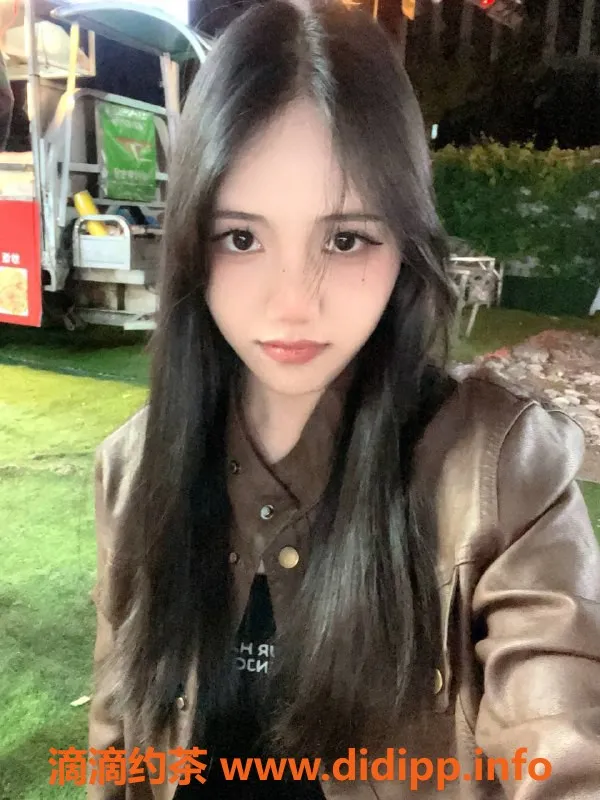 深圳楼凤-光明只只，800元超值服务，性感制服诱惑