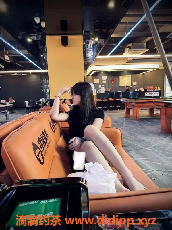 深圳楼凤-坂田小雅，900元享多种服务！