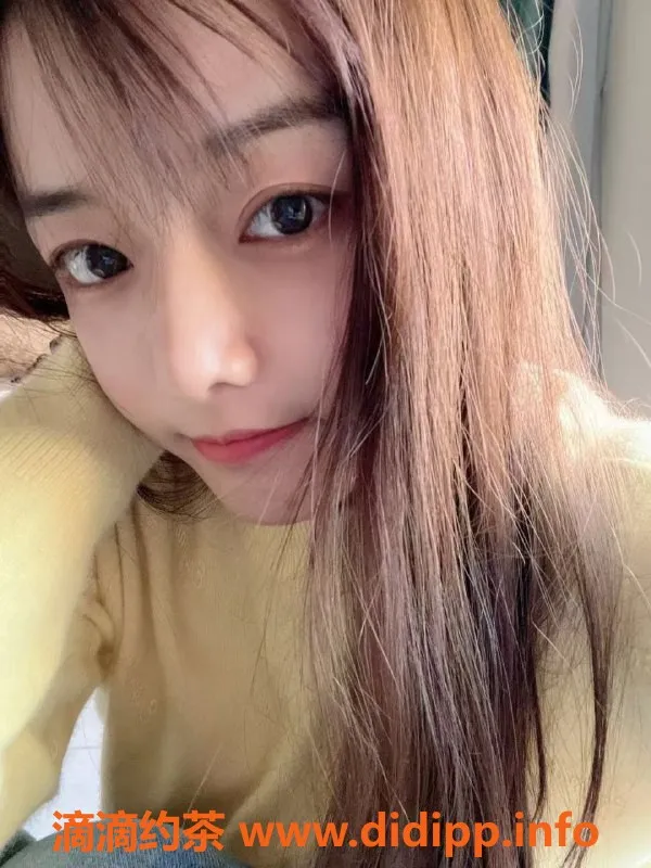 广州楼凤-天河瑶瑶：大胸御姐，超值10P服务