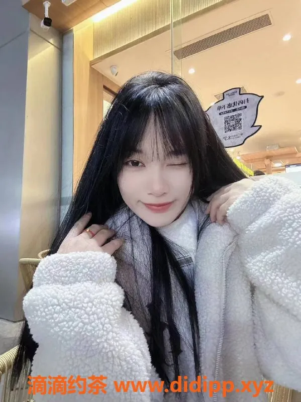 杭州楼凤-上城区小啾，粉嫩可爱，身高167，定金100元起