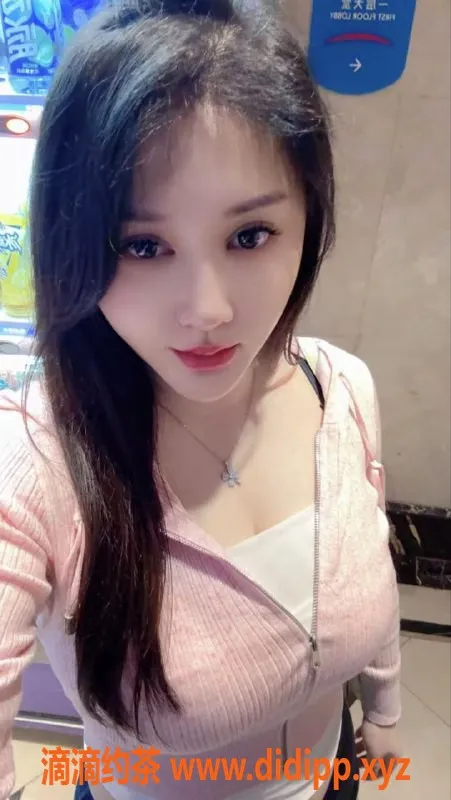 上海楼凤-长宁阿蛮，27岁御姐168身高36F胸围