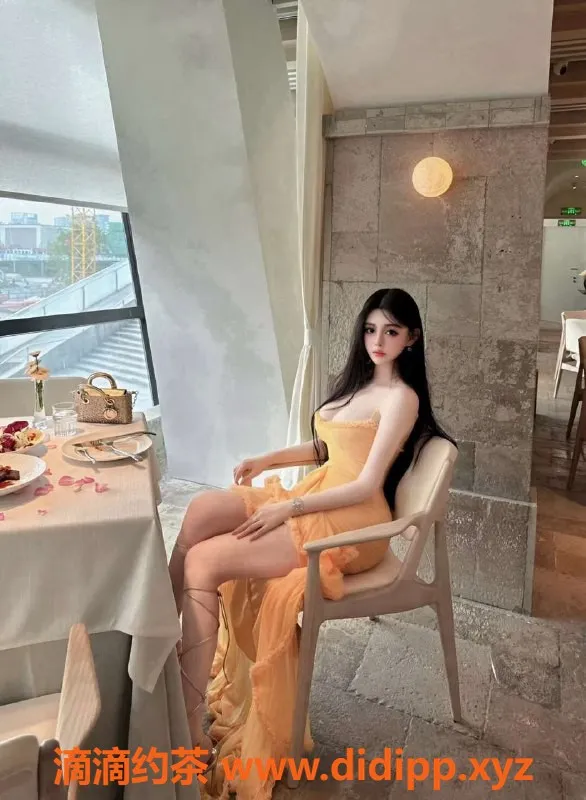 上海楼凤-普陀馨予 24岁 170高 36D美胸 1200元起