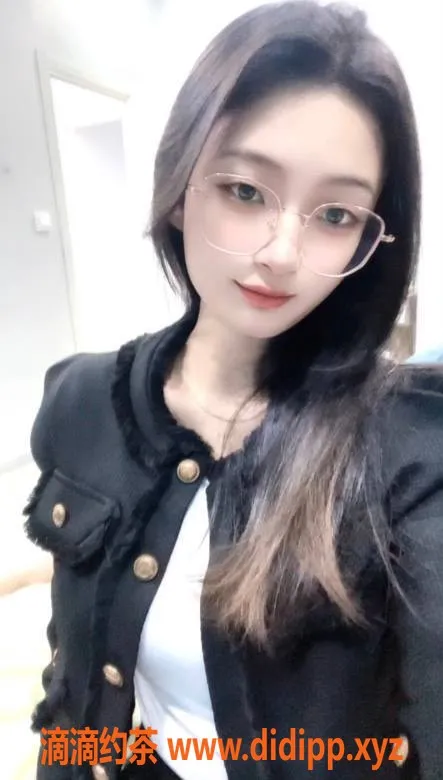 杭州楼凤资源信息,杭州18岁清纯嫩模，171高挑魔鬼身材，千元以下多项服务