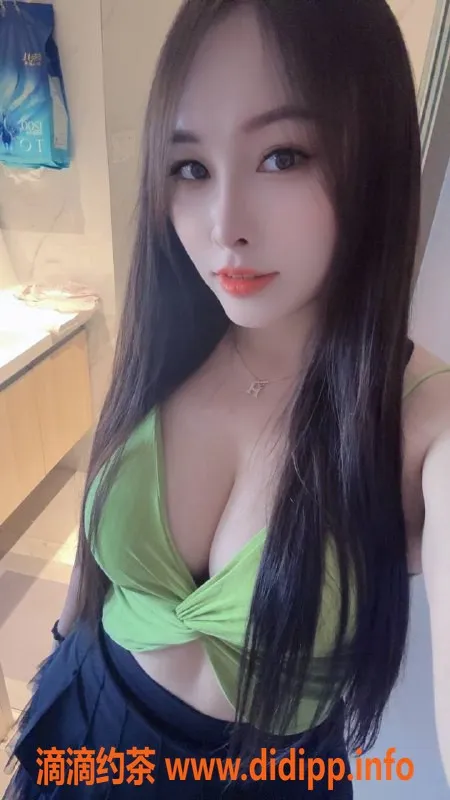 深圳楼凤资源信息,坂田欢欢，500元起，鸳鸯浴服务超赞！