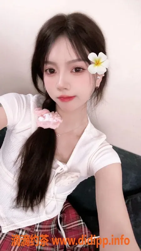 厦门楼凤-湖里琪琪，04年嫩妹，佛系兼职接客