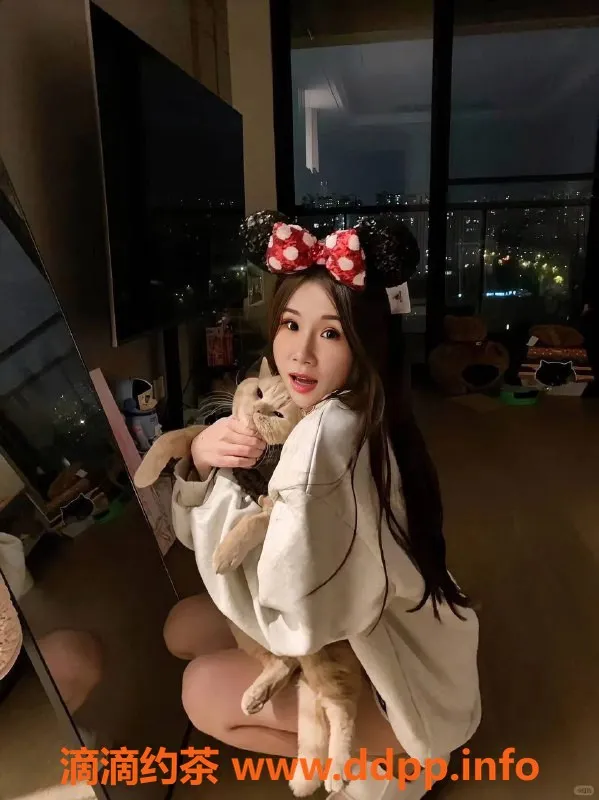 杭州楼凤-悠悠22岁160cm，43kg，热情服务全覆盖