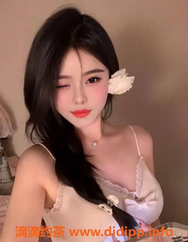 深圳楼凤资源信息,龙华佳欣艺名，800元69调情服务