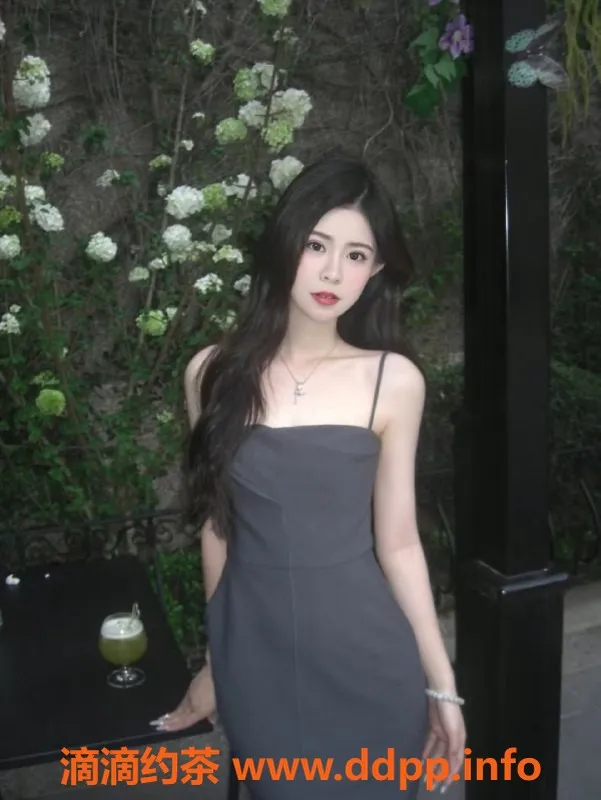 深圳楼凤-龙华汐汐，800元69服务，让你欲罢不能