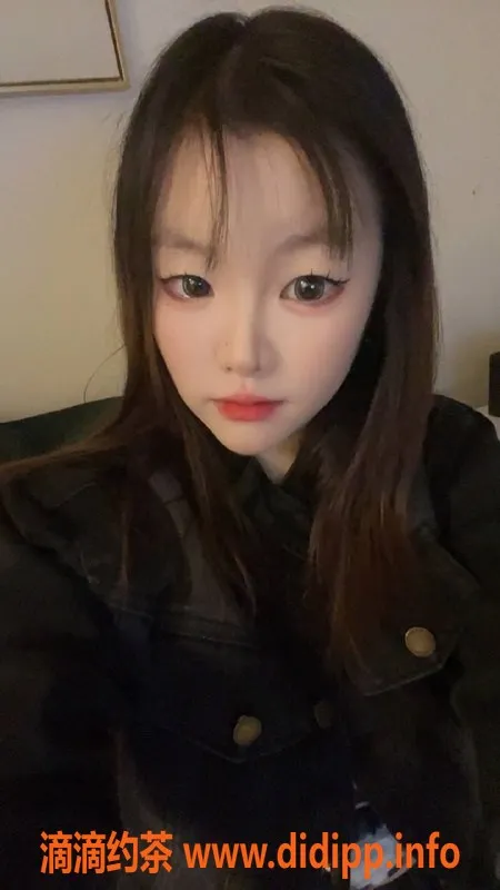 成都楼凤-成都19岁嫩妹丝丝，150身高，3T服务来袭！