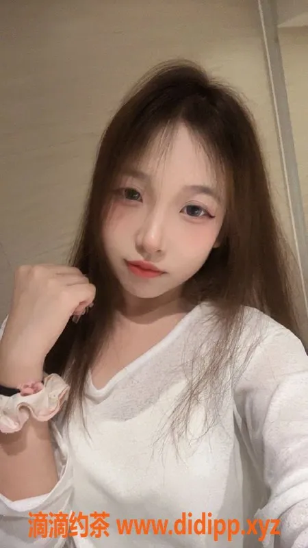 深圳楼凤资源信息,龙岗小鱼，800元69调情服务等你来体验