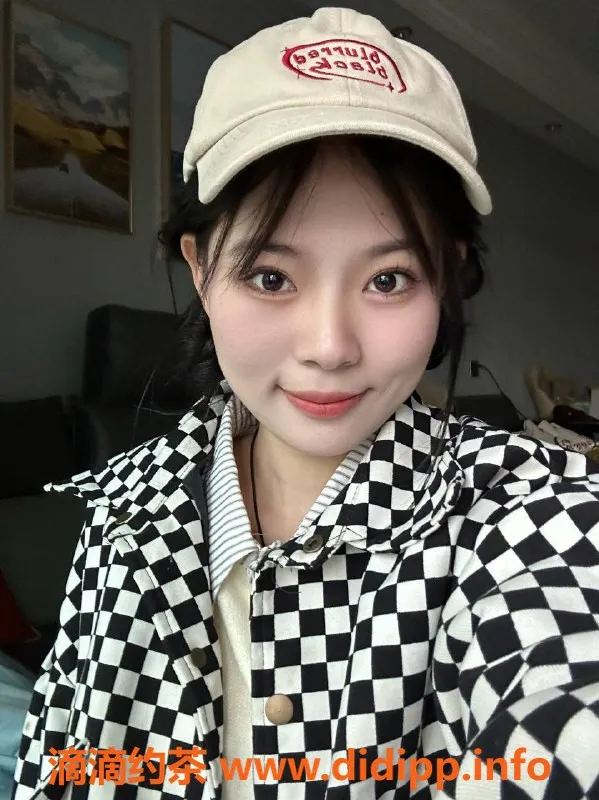 杭州楼凤-西湖区元气少女阿念 163cm 45kg 36D