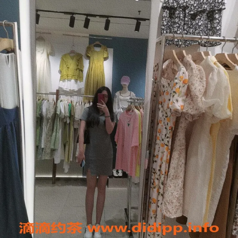 长沙楼凤-雨花区23岁筱崎，163cm C罩杯，6/9价位