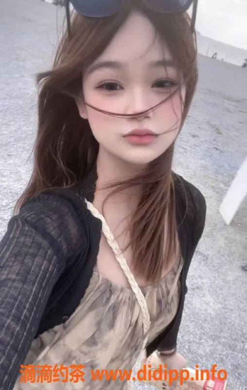 深圳楼凤-宝安方兔兔，900元超值服务体验！