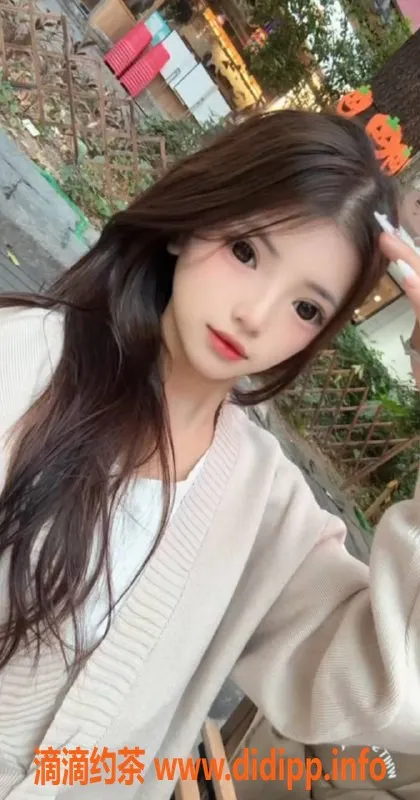 广州楼凤资源信息,天河嫩妹秋儿，舌吻服务800p等你来体验