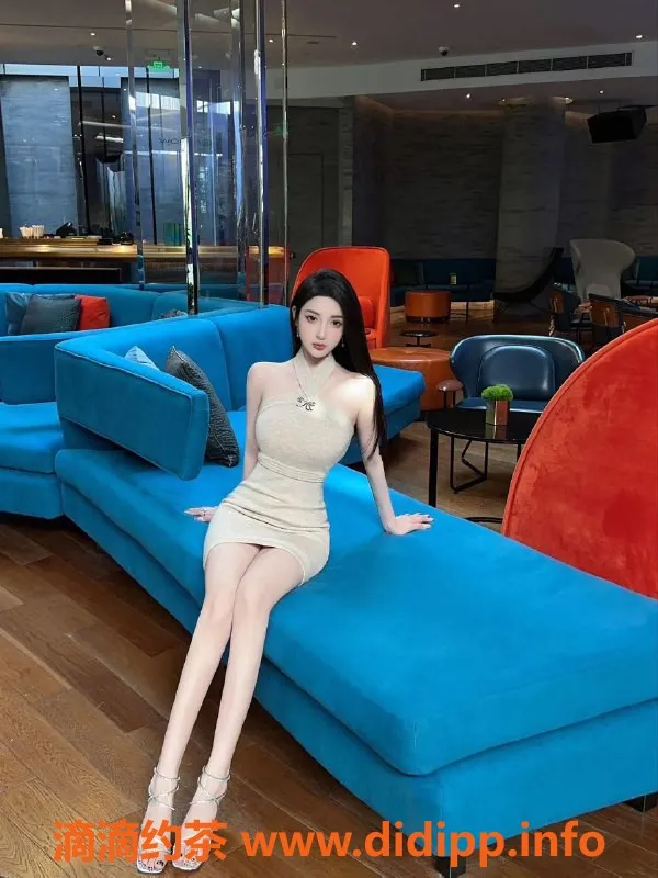 杭州楼凤-西湖金晨熙，23岁高端兼职女神，43kg极品身材