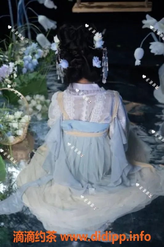 杭州楼凤-上城星黛露🐰 150cm小萝莉，外出专享服务