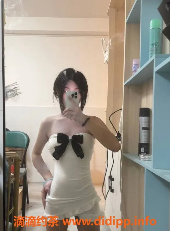 广州楼凤-佛山嫩妹雨欣，长腿魅惑，水费600p