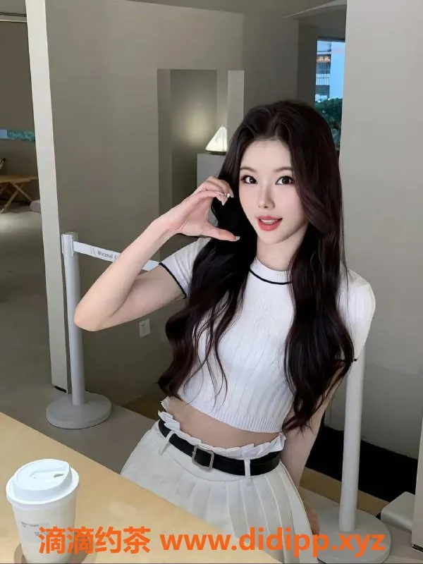 广州楼凤-天河嫩妹杨钰莹，800p长腿可约