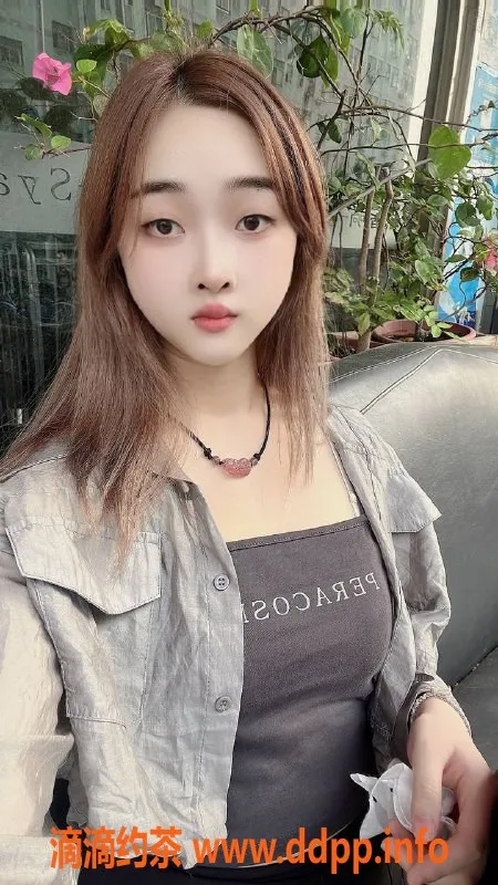 深圳楼凤-宝安乖乖：170cm高挑B罩杯，800元起