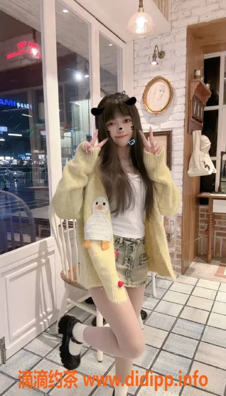 广州楼凤-海珠嫩妹芙芙，水费1000，COS服务超棒