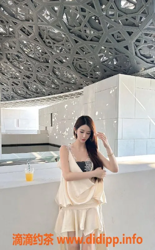 深圳楼凤资源信息,南山兰兰，1800元享受顶级服务