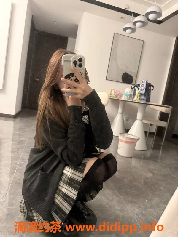 成都楼凤资源信息,春野樱，成都18岁嫩妹，服务好，价格实惠