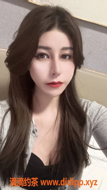 佛山楼凤-佛山南山区中俄混血Cici，168身高36C，800元起