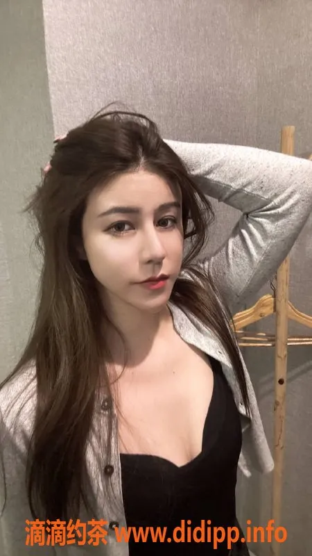 佛山楼凤-佛山南山区中俄混血Cici，168身高36C，800元起