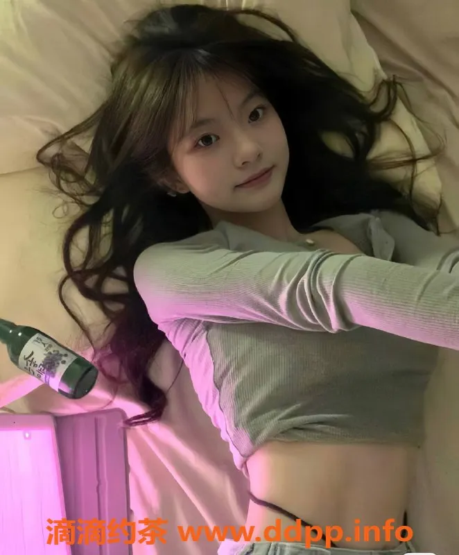 深圳楼凤资源信息,福田甜甜，900元让你享受完美时光！