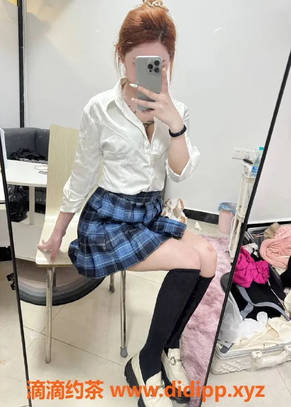 深圳楼凤-龙岗思雨，900元舌吻福利服务