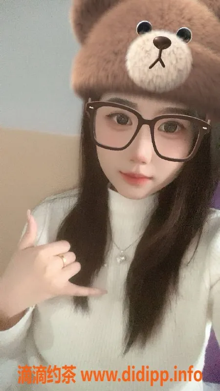 杭州上门服务-北方嫩妹豆豆，167cm45kg，标准身材上门服务