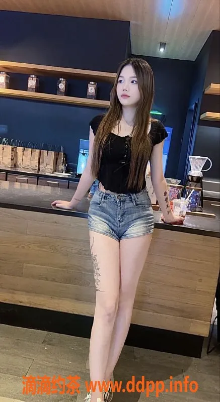 杭州上门服务-温馨大学生 172高 108体 18岁 1200起