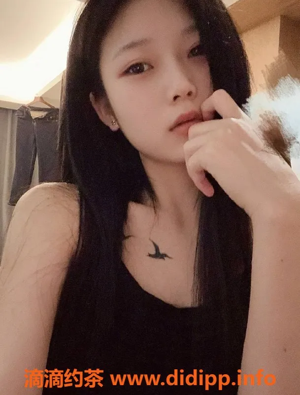 杭州楼凤资源信息,上城区嫩妹小小，8p/14pp舌吻服务