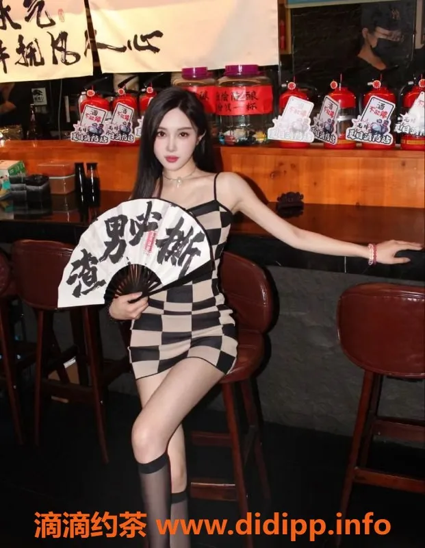 上海楼凤-普陀琪宝，身高164，身材火辣，千元服务！