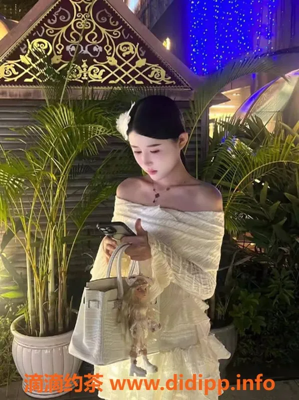 厦门楼凤资源信息,厦门思明区月之兔 颜值高 服务好 一对一体验