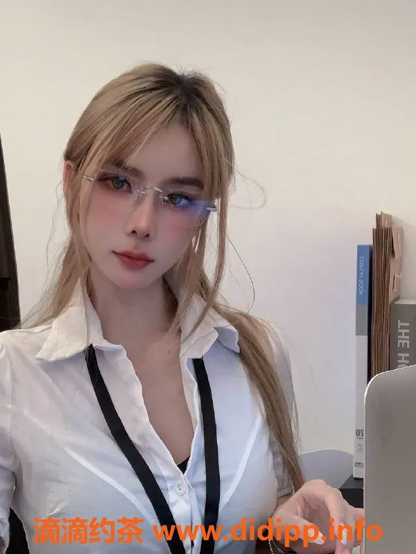 深圳楼凤资源信息,福田千惠，超值900元，制服冰火服务等你来体验