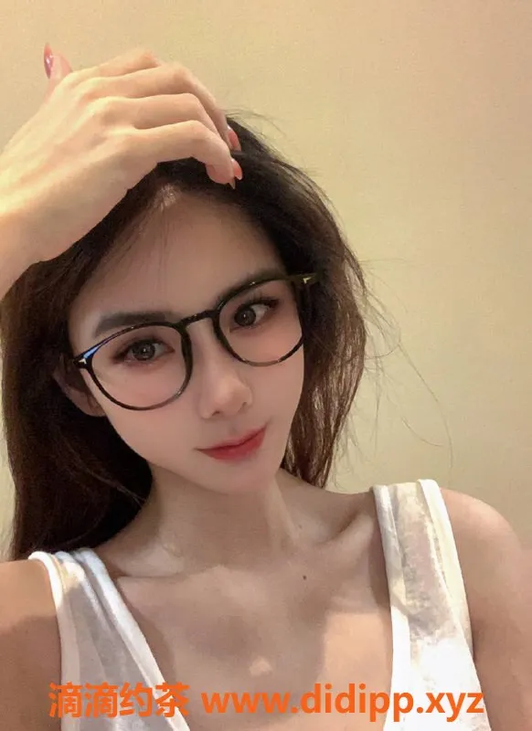 深圳楼凤-福田千惠，超值900元，制服冰火服务等你来体验