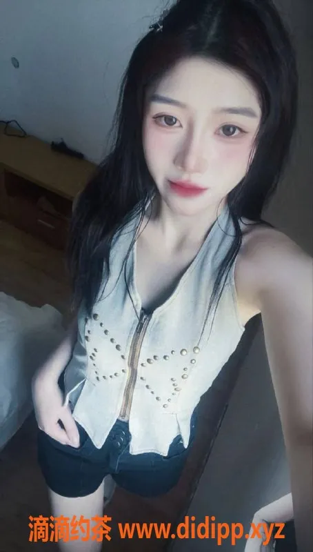 杭州上门服务-东站附近伊一 20岁165cm 95斤天然C 800元起