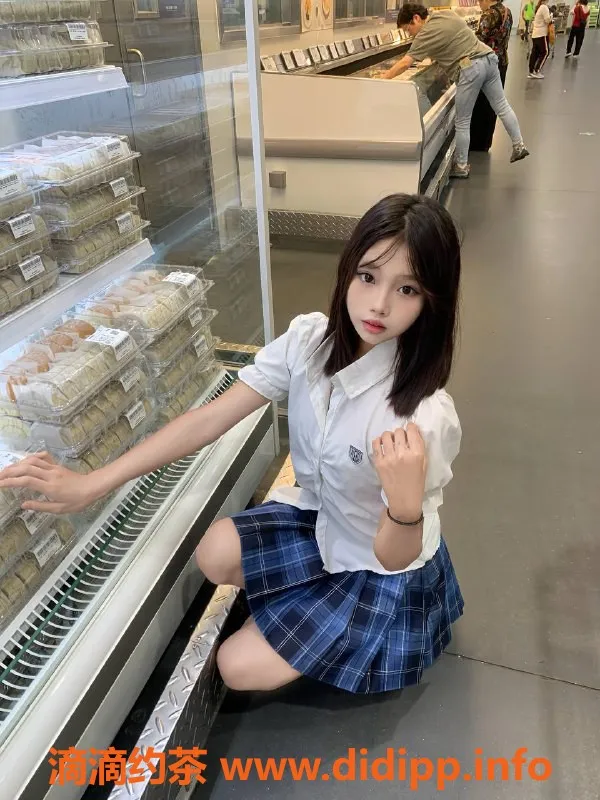 深圳楼凤资源信息,罗湖灵儿，900元超值服务等你来体验