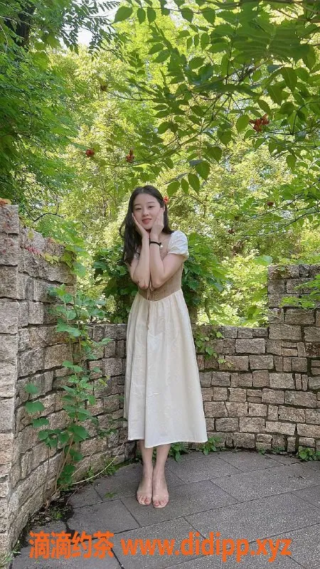 杭州楼凤-拱墅区小阳光，168身高26岁热情服务