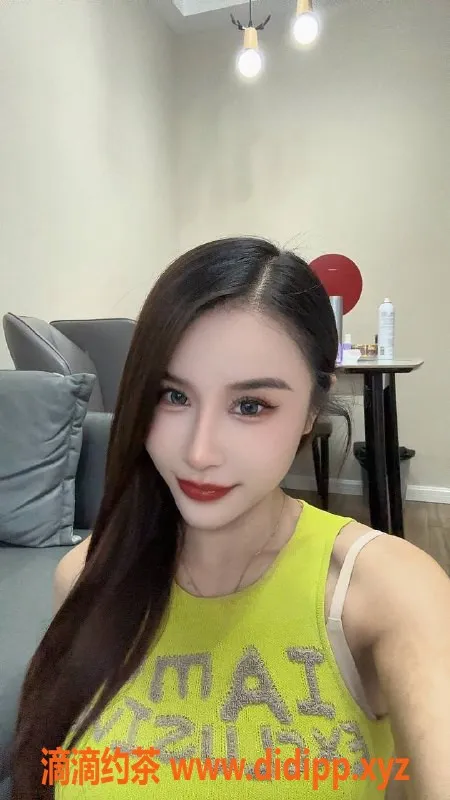 杭州楼凤-西湖区毒龙菲菲，25岁大胸钢管舞老师，1500享特制服务