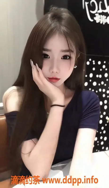 深圳楼凤-龙华思思，168身高D罩杯，1200元起服务