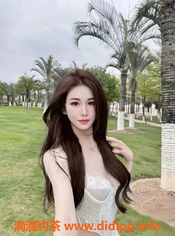 杭州上门服务-湖北月月，168厘米D杯，激情服务等你来体验