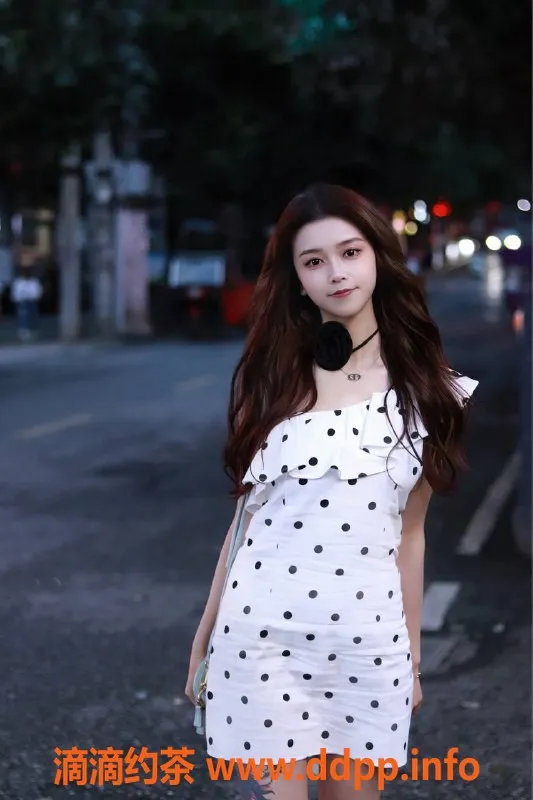 深圳楼凤-龙华周周165cm C罩杯，1200元起服务