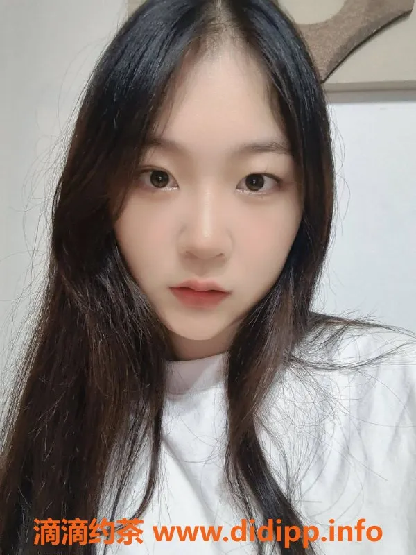 深圳楼凤-南山柒柒，千元以上深喉服务，性感制服